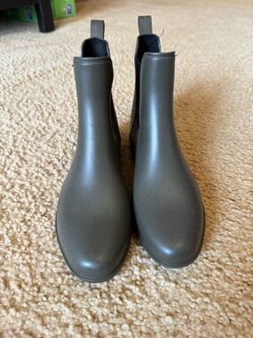Target Olive Green Women's Chelsea Rain Boots